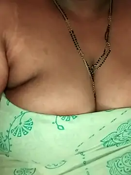 Snapshot of Sexy_Radhikaa chatting on June 2026 03:58:02 AM Sexy Radhikaa online show from June 2026 03:58:02 AM