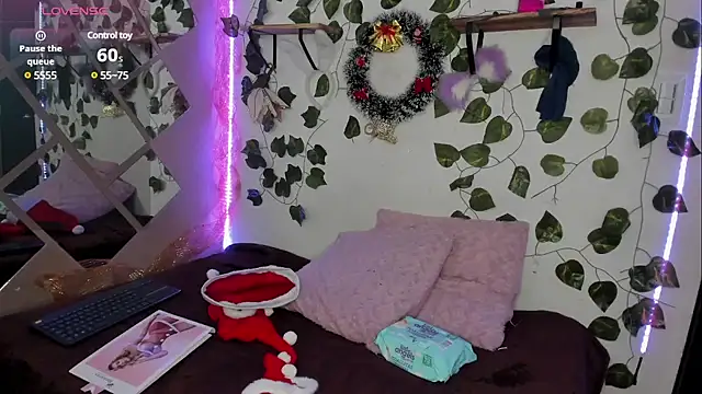 Snapshot of Megan_sophia2 chatting on December 2024 12:49:01 PM Megan sophia2 online show from December 2024 12:49:01 PM