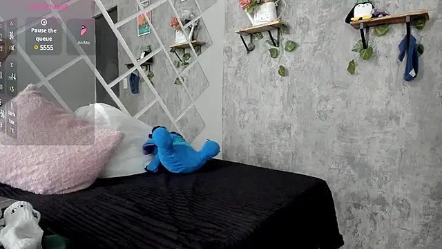 Snapshot of Megan_sophia2 chatting on March 2025 12:55:02 PM Megan sophia2 online show from March 2025 12:55:02 PM