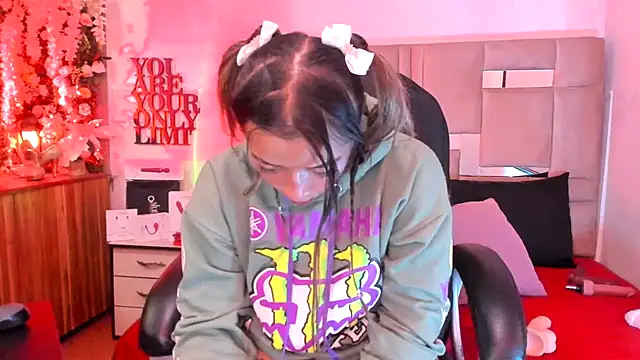 natacha  black  online show from February 2025 05:52:01 AM