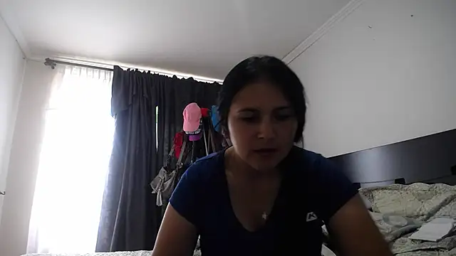 princehermosa44 online show from October 2025 05:52:01 PM