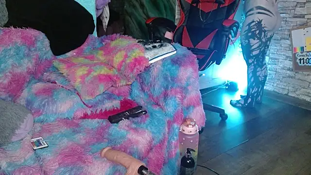 Meg4n 420 online show from November 2025 05:50:01 AM