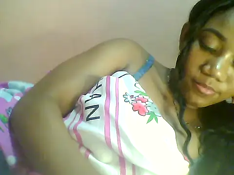 Snapshot of Fariana01 chatting on January 2025 11:27:02 PM Fariana01 online show from January 2025 11:27:02 PM