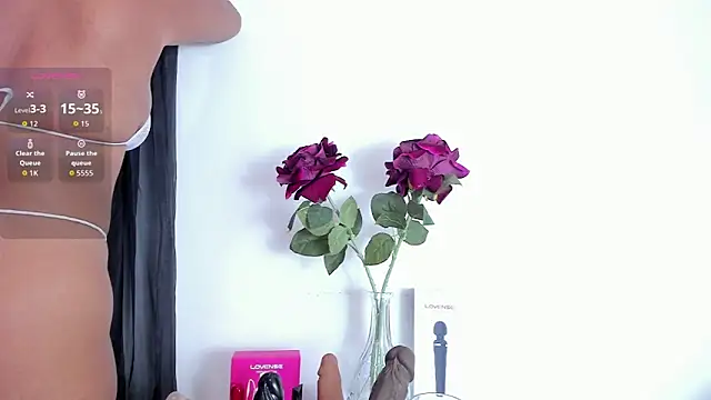 Snapshot of Madison-Diaz chatting on October 2025 01:48:02 PM Madison-Diaz online show from October 2025 01:48:02 PM