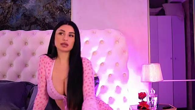 IsabelleHunt online show from March 2025 06:01:01 AM