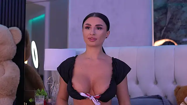 IsabelleHunt online show from September 2025 05:12:01 AM
