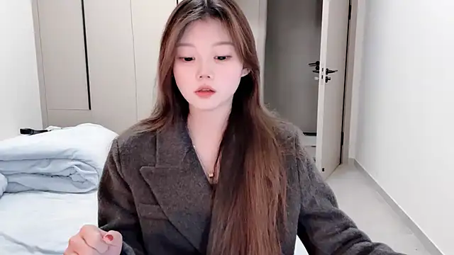 yangyang-1115 online show from November 2025 04:13:02 AM