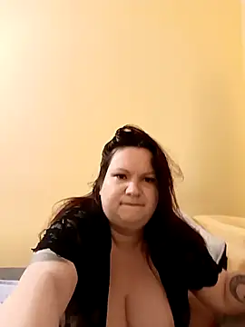 Snapshot of Szilvi93 chatting on April 2026 06:29:02 AM Szilvi93 online show from April 2026 06:29:02 AM