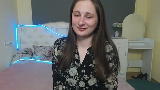 Snapshot of MichelLeee chatting on May 2026 11:40:01 AM MichelLeee online show from May 2026 11:40:01 AM