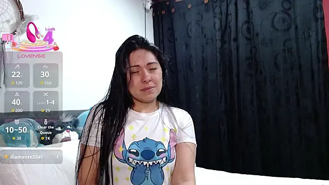 Snapshot of Ella_Rousse chatting on April 2026 11:15:01 AM Ella Rousse online show from April 2026 11:15:01 AM