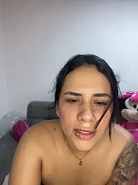 Snapshot of Leyna_Kenet chatting on December 2024 06:34:01 PM Leyna Kenet online show from December 2024 06:34:01 PM