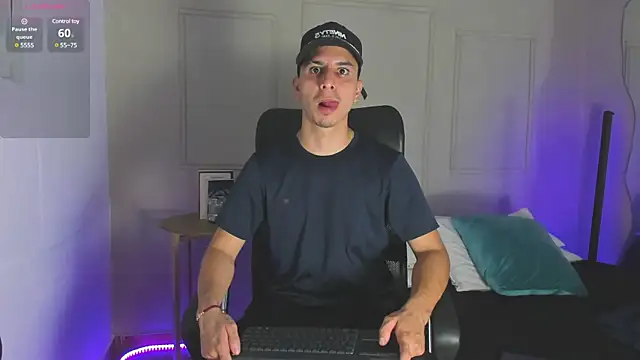 Snapshot of -Bruno-Bs chatting on February 2025 09:07:02 PM -Bruno-Bs online show from February 2025 09:07:02 PM