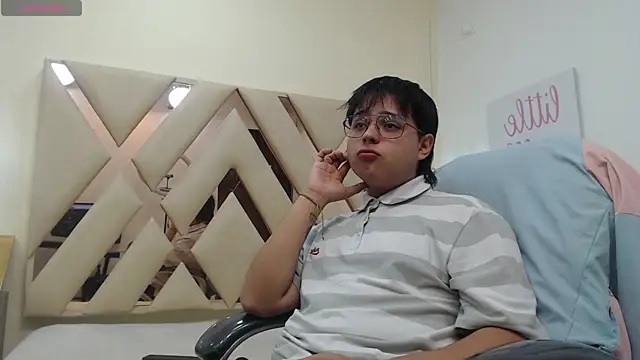 AndrewPherson online show from January 2025 12:37:01 PM