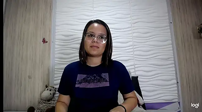Snapshot of anthiamelisa chatting on January 2025 09:47:02 PM anthiamelisa online show from January 2025 09:47:02 PM