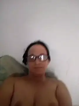 Snapshot of nicolle_milf1978 chatting on June 2026 12:41:02 PM nicolle milf1978 online show from June 2026 12:41:02 PM