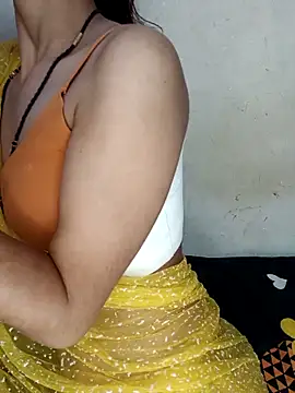 xpihu online show from October 2025 05:39:01 PM