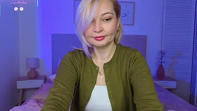 Milena candyy online show from February 2026 12:37:02 AM