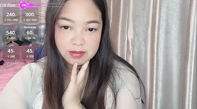 wuwu-w online show from December 2024 06:10:02 AM