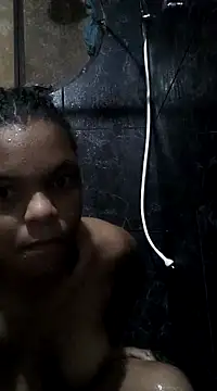 Snapshot of menina_veneno21 chatting on December 2024 07:32:01 PM menina veneno21 online show from December 2024 07:32:01 PM