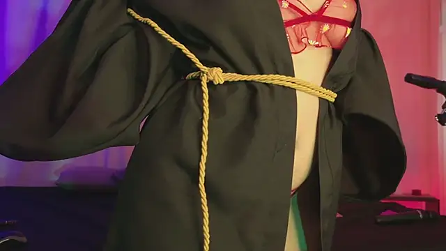 Little maeve online show from February 2025 10:09:02 PM