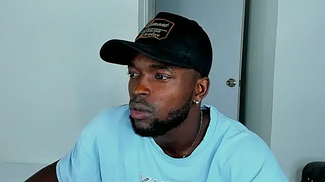 Dylan Taylor online show from October 2025 03:48:02 AM