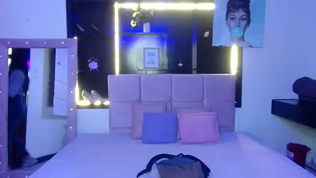 Snapshot of Angela_Diaz_ chatting on February 2025 11:54:01 AM Angela Diaz online show from February 2025 11:54:01 AM