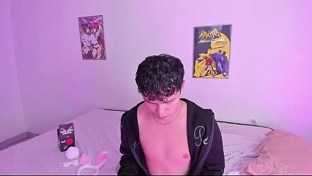 crushnier online show from February 2025 09:10:01 PM