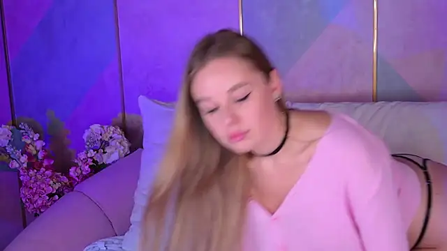 BeatriceEsmont online show from March 2025 01:02:02 AM