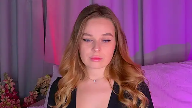 BeatriceEsmont online show from September 2025 08:21:01 PM