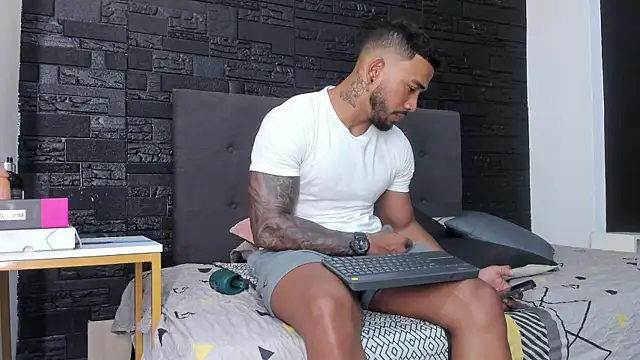 bruno miller  online show from September 2025 09:25:02 PM