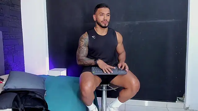 bruno miller  online show from September 2025 11:17:01 PM