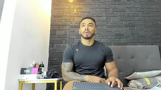 bruno miller  online show from November 2025 08:56:01 PM