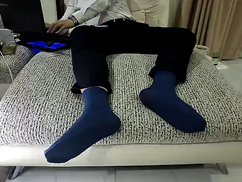 softlyS online show from December 2024 03:20:02 PM