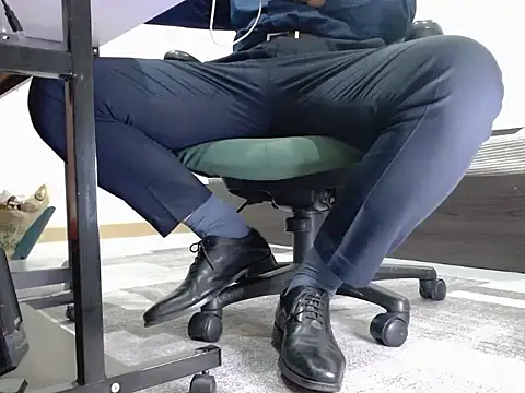 softlyS online show from December 2024 02:06:02 PM