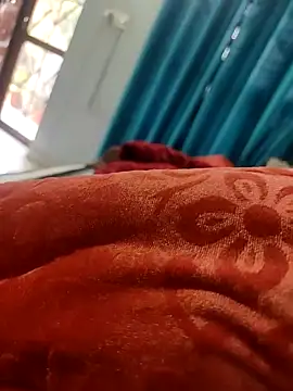 Snapshot of shale26 chatting on December 2024 09:39:01 AM shale26 online show from December 2024 09:39:01 AM