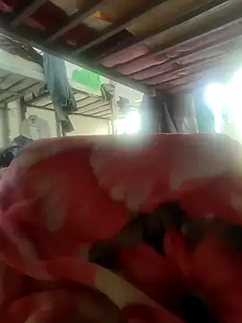 Snapshot of shale26 chatting on December 2024 08:32:02 AM shale26 online show from December 2024 08:32:02 AM