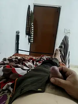 Snapshot of shale26 chatting on March 2025 03:34:01 AM shale26 online show from March 2025 03:34:01 AM