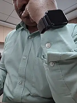 samee00721 online show from April 2026 07:37:02 AM