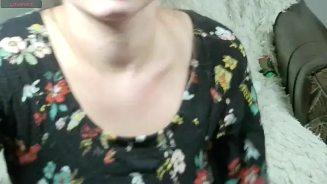 Mikki5P online show from September 2025 05:27:02 PM