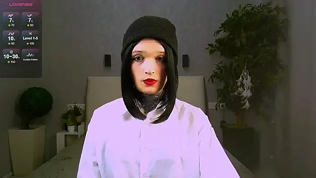 Snapshot of Simona_Rain chatting on February 2025 01:19:02 PM Simona Rain online show from February 2025 01:19:02 PM
