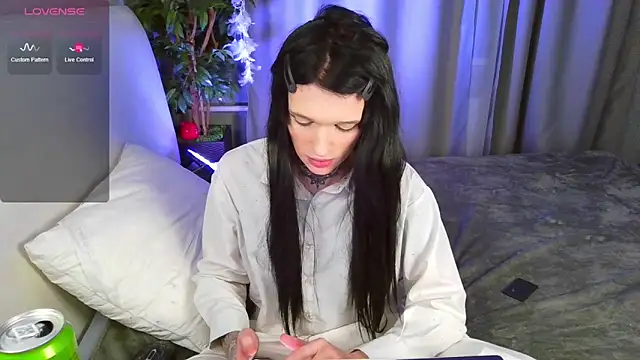 Snapshot of Simona_Rain chatting on February 2025 02:58:01 AM Simona Rain online show from February 2025 02:58:01 AM