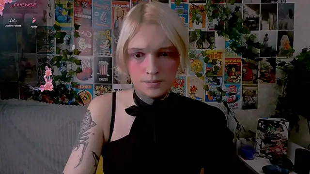 Snapshot of Simona_Rain chatting on October 2025 11:14:01 PM Simona Rain online show from October 2025 11:14:01 PM