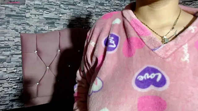 sofi bronw online show from December 2025 10:09:02 AM