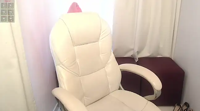 Xileny-Halliwey online show from February 2025 05:19:02 PM