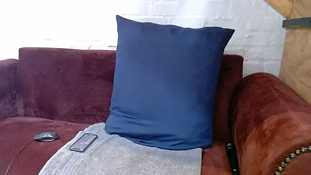 Snapshot of LolaTwerksXX chatting on September 2025 01:33:02 PM LolaTwerksXX online show from September 2025 01:33:02 PM