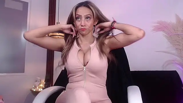 Snapshot of salome_drasin chatting on September 2025 01:08:02 AM salome drasin online show from September 2025 01:08:02 AM