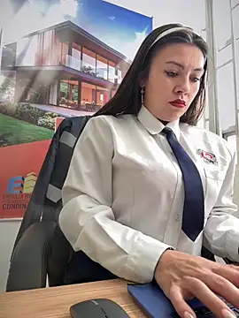 LIZ-06  online show from November 2025 01:54:02 PM