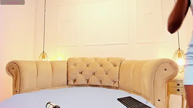 briannaduque online show from March 2025 12:32:02 PM