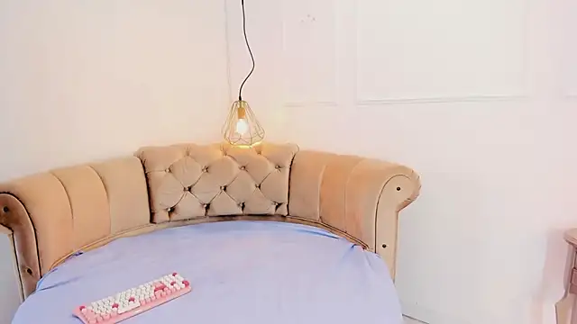 briannaduque online show from March 2025 01:18:01 PM