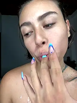 Franchesca De Luca online show from December 2025 03:11:02 AM